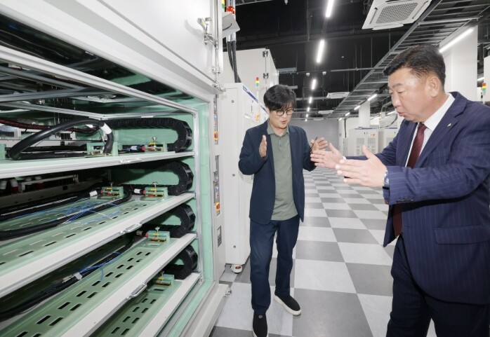 이범석 청주시장, 2차전지 특화단지 ...
